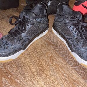 Jordan 4s